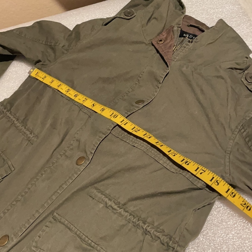 ark & co olive green, long hooded cargo jacket with a draw string waist. Medium - Picture 15 of 15
